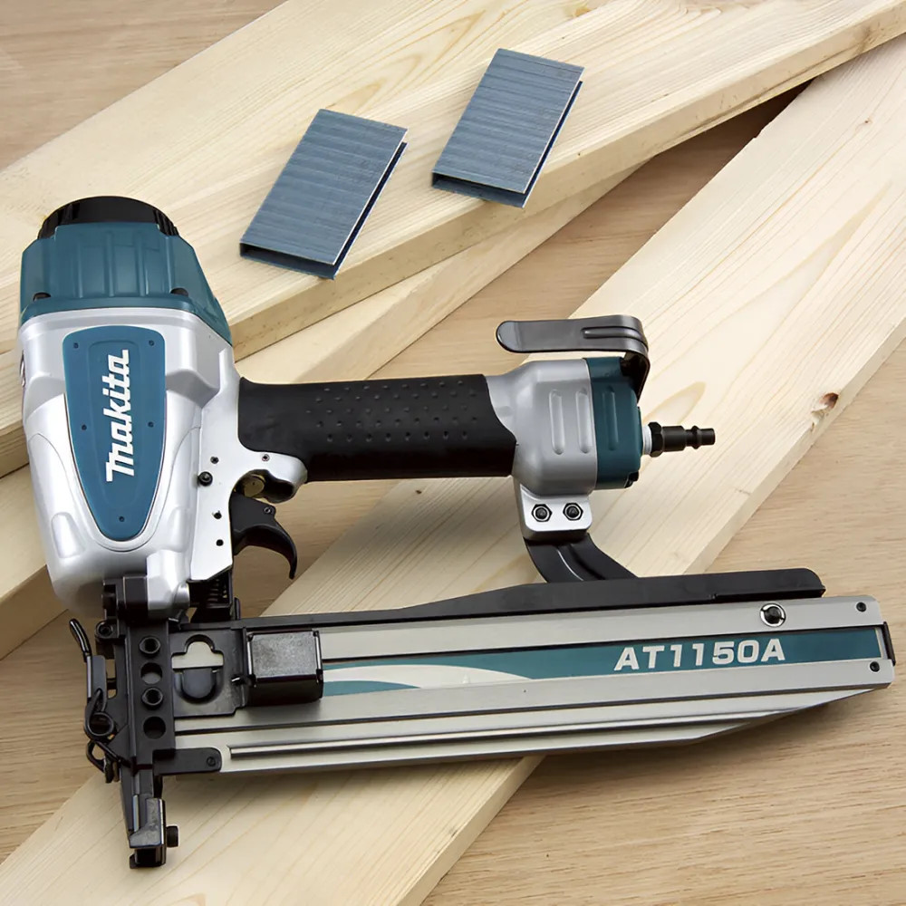 Makita 7 16 Medium 16 Gauge Crown Stapler AT1150A PlumbersStock