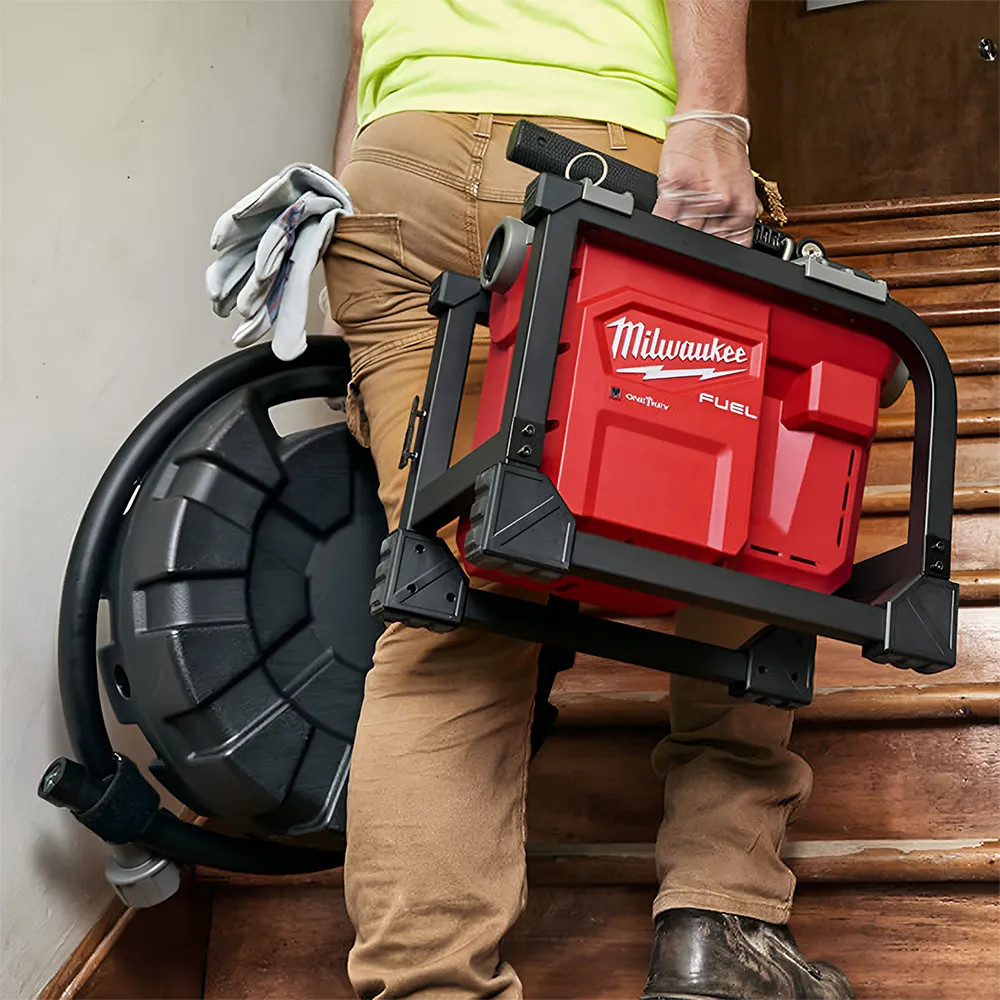 Milwaukee M18 FUEL Cordless Drain Cleaning Sewer Sectional Machine Kit with 7 8 Cable and Attachments 2818A 21