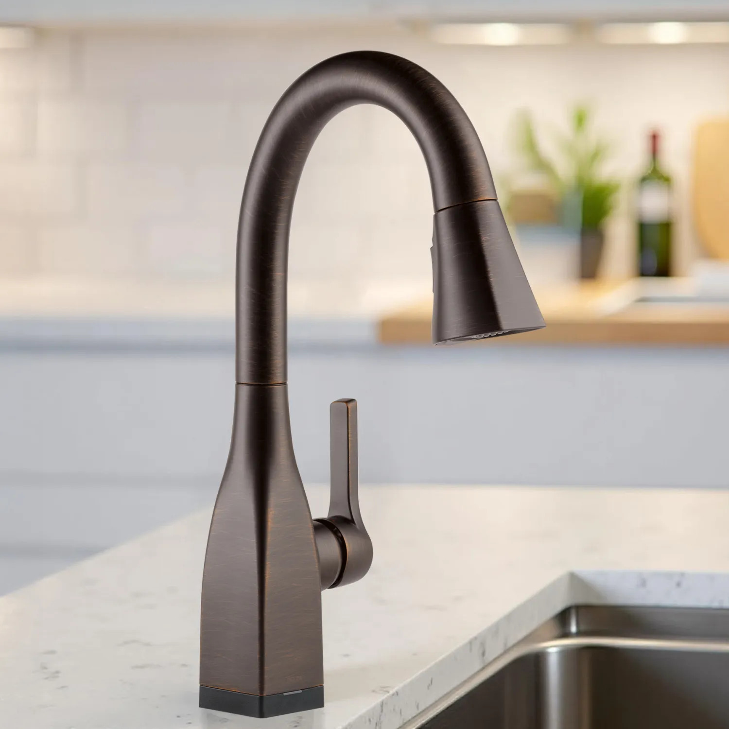Delta 9983T-RB-DST Delta Mateo Pull-Down Bar/Prep Faucet With Touch2O, Single Handle, DIAMOND Seal, MagnaTite, ADA, 1.8 GPM - Venetian Bronze - 9983T-RB-DST