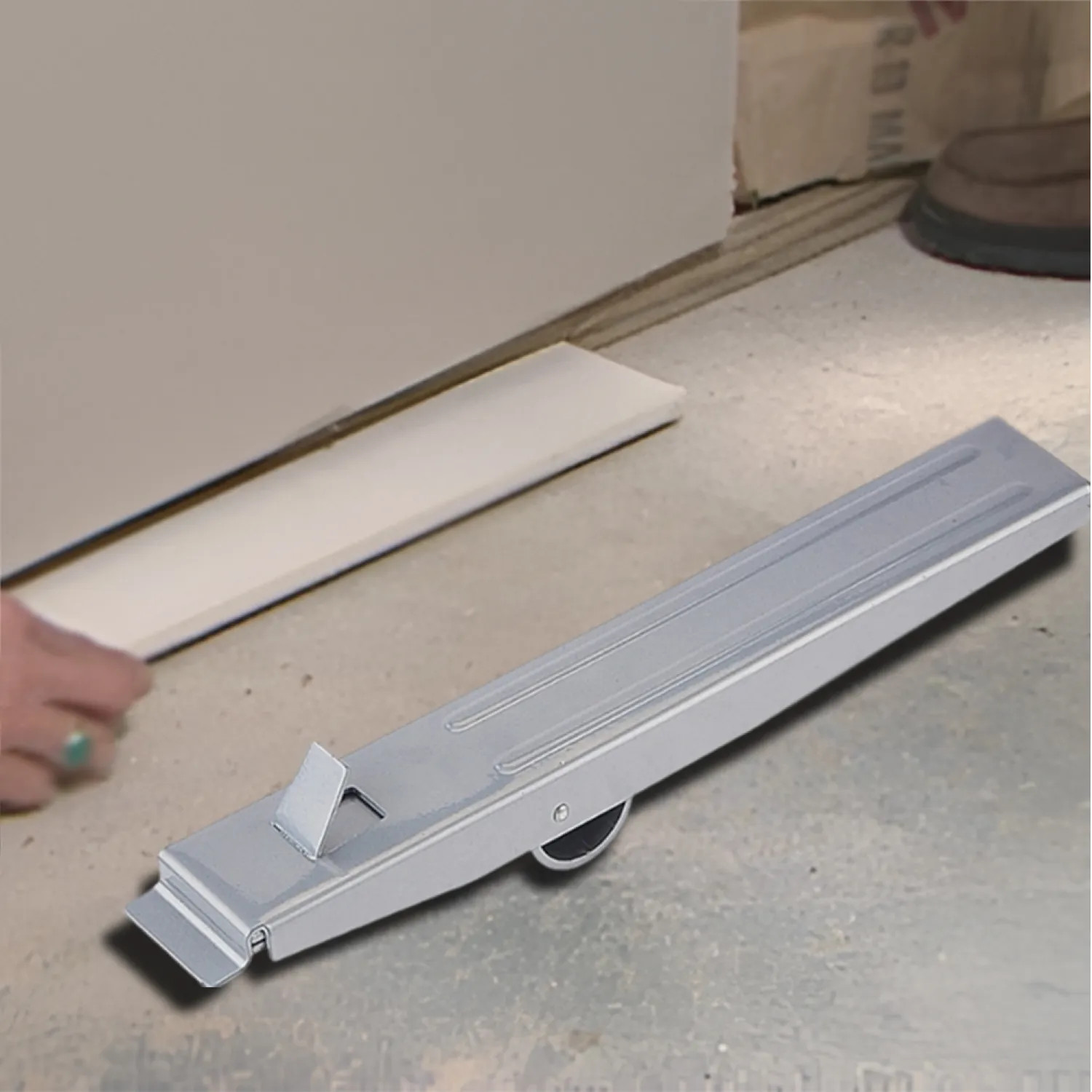 Vulcan 151523L Vulcan Drywall Roll Lifter, Heavy Duty Steel, Powder Coated, Gray - 151523L