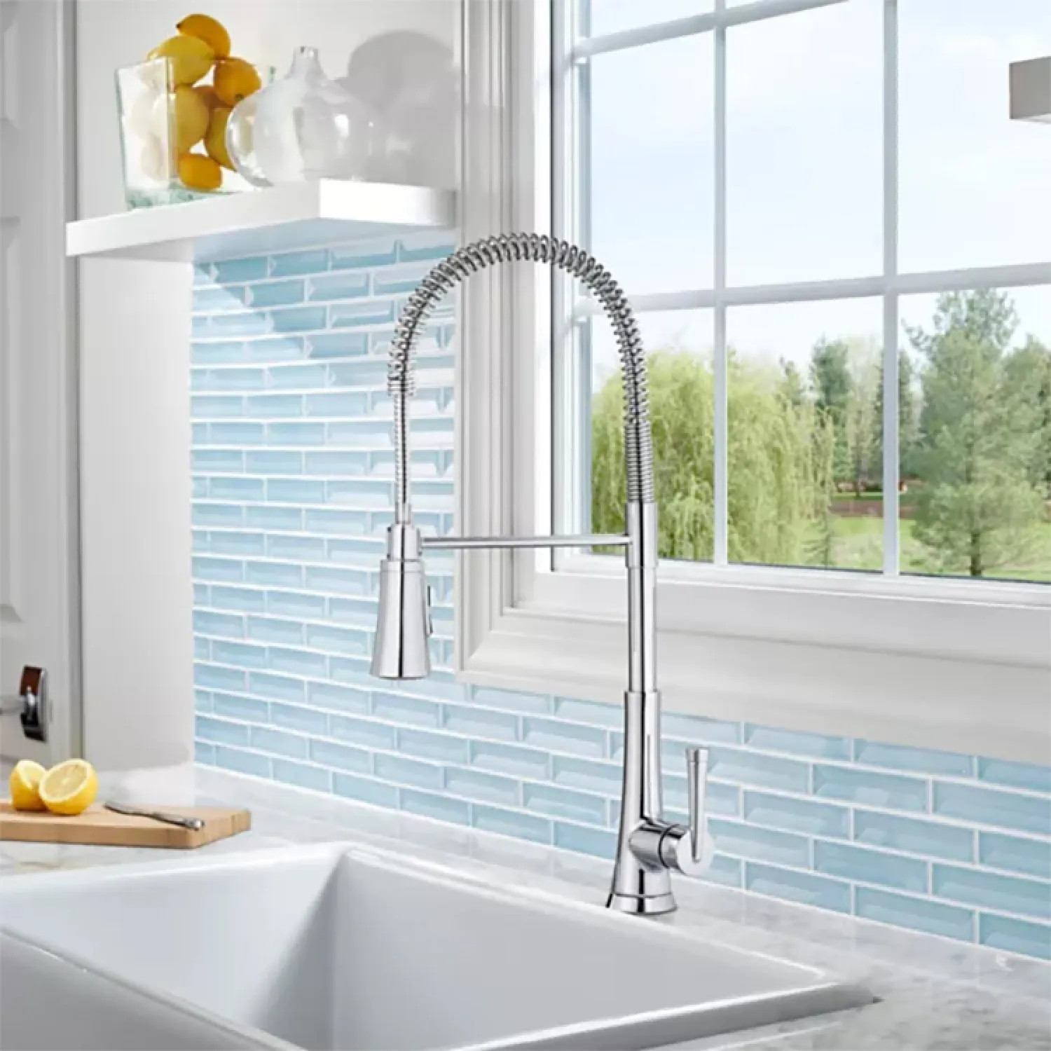 Pfister LG529-MCC Pfister Zuri Single Handle Pull-Down Semi-Pro Kitchen Faucet, 1.8GPM, Chrome - LG529MCC