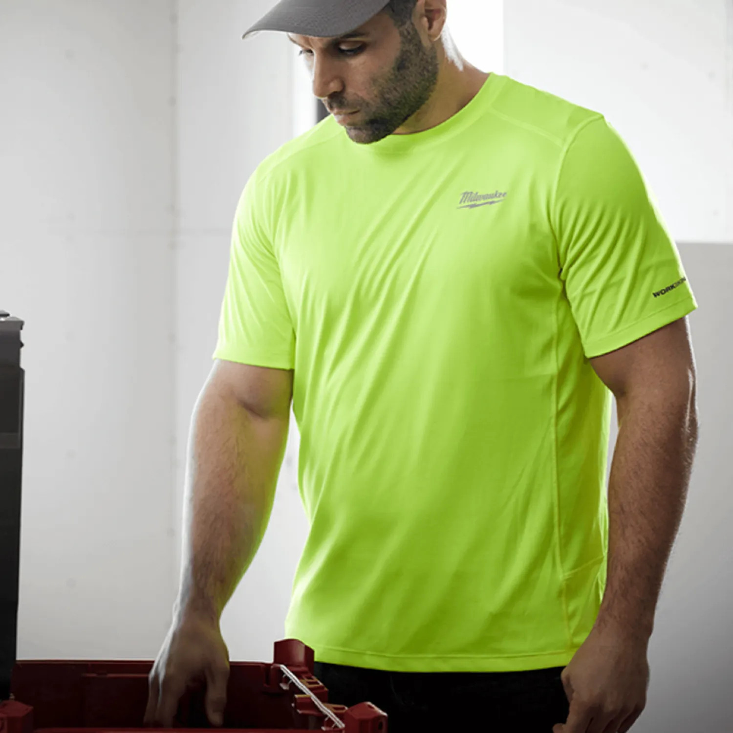 Milwaukee 414HV-XL Milwaukee High Visibility XL WORKSKIN Lightweight Performance Shirt, Short Sleeve with Sun Protection and Anti-microbial Treatment - 414HV-XL