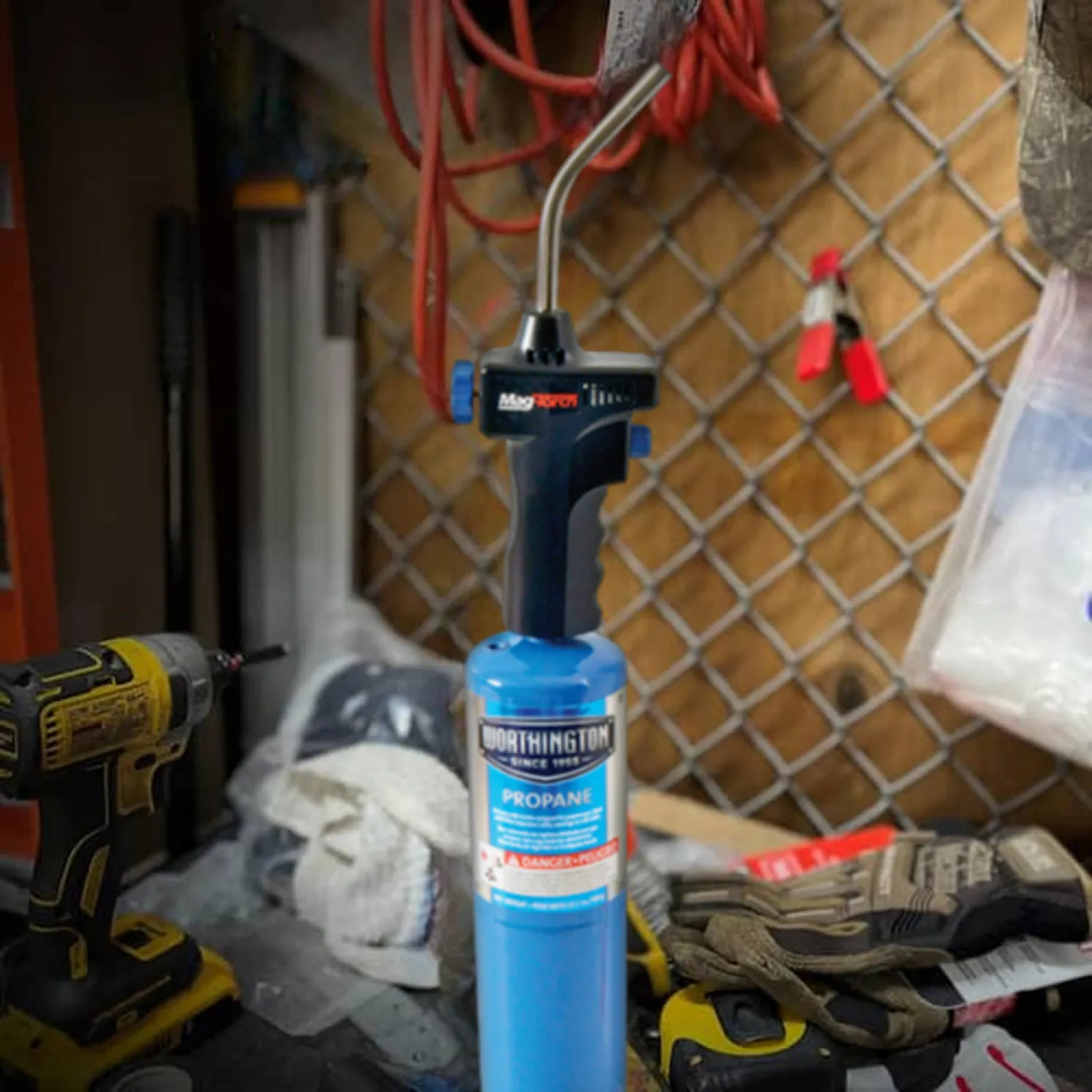  WK3505 Bernzomatic Multi-Use Torch Kit, 14.1 Oz. Propane Gas Cylinder - WK3505