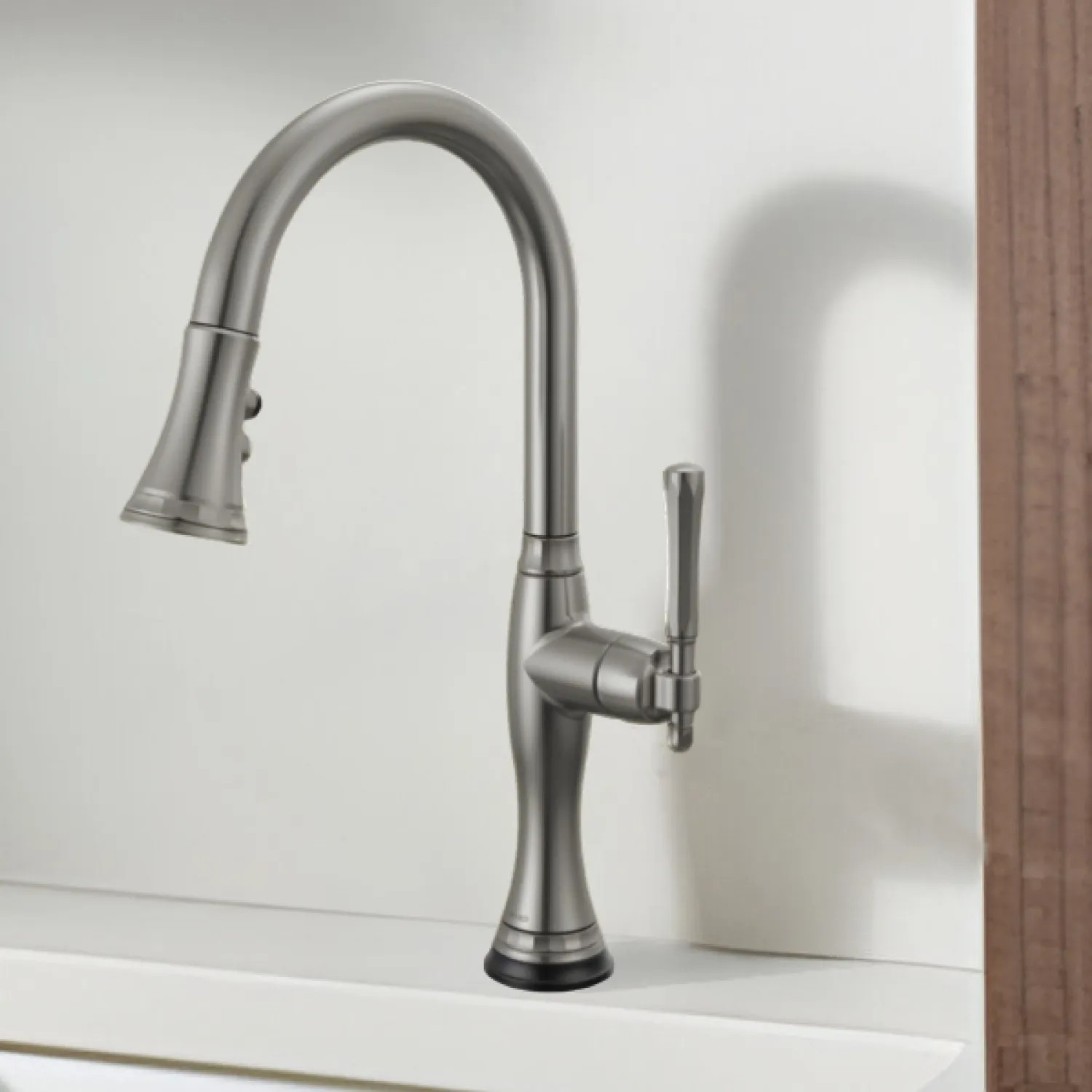 Brizo 64058LF-SL Brizo Tulham Single-Handle Pull-Down Kitchen Faucet, SmartTouch, MagneDock, Lever Handle, 1.8 GPM, Brilliance Luxe Steel - 64058LF-SL