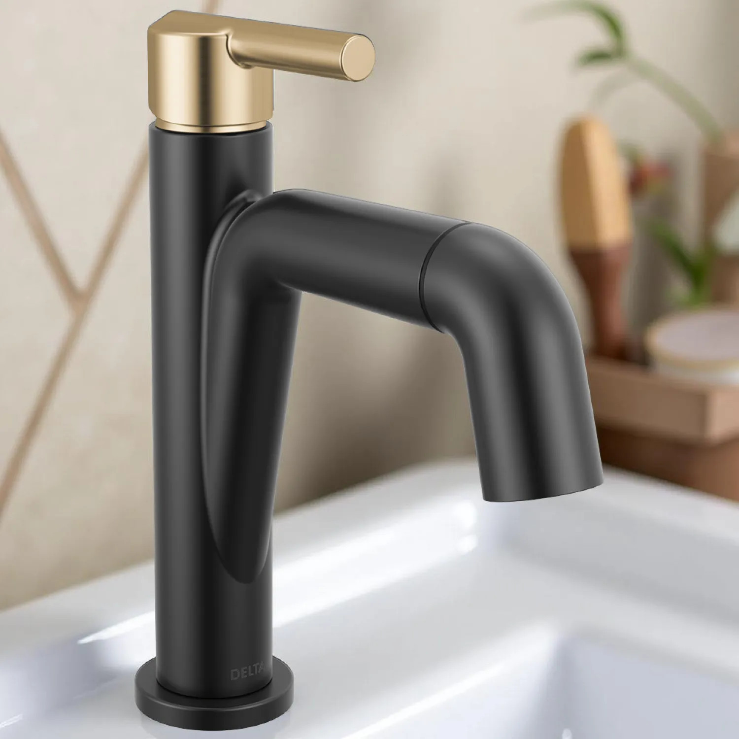 Delta Nicoli Single Hole Single-Handle Bathroom Faucet In Matte Black Champagne Bronze 15849lf Gz