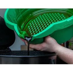 Click here to see Hopkins 42010MI Hopkins FloTool  Heavy Duty Oil Drain Pan, 5 gal,  Polypropylene, Green - 42010MI
