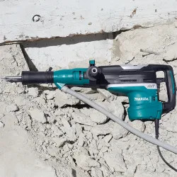 Click here to see Makita 196858-4 Makita SDS-Max Dust Extraction Attachment Kit for AVT Drilling and Demolition Rotary Hammer  - 196858-4