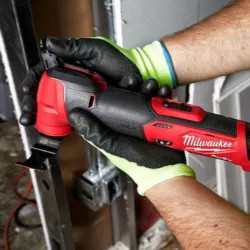 Click here to see Milwaukee 2526-20 Milwaukee M12 FUEL Oscillating Multi-Tool with 3.9 Degrees, Variable Speed Dial and LED - 2526-20 