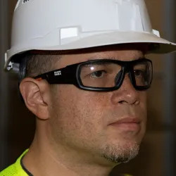 Click here to see Klein 60163 Klein Professional Safety Glasses, Full Frame, Clear Lens, Anti-Fog, Scratch-Resistant - 60163