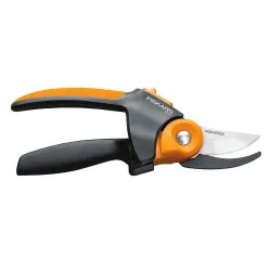 Click here to see Fiskars 391041-1001 PowerGear2 391041-1001 Bypass Pruner, 3/4 in Capacity, Hardened Steel Blade