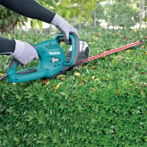 Makita UH5570 Makita 22