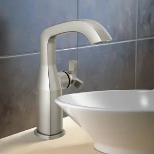 Delta 6766-SS-PR-DST Delta Stryke Mid-Height Bathroom Faucet, Single Handle, Diamond Seal, ADA, 1.2 GPM, Lumicoat Stainless - 6766-SS-PR-DST