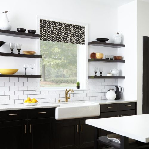 Delta Cassidy Single Handle Pull-Out Kitchen Faucet, Champagne