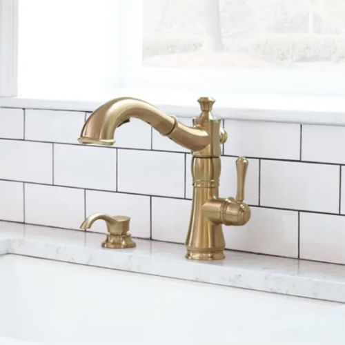 Delta Cassidy Single Handle Pull-Out Kitchen Faucet, Champagne