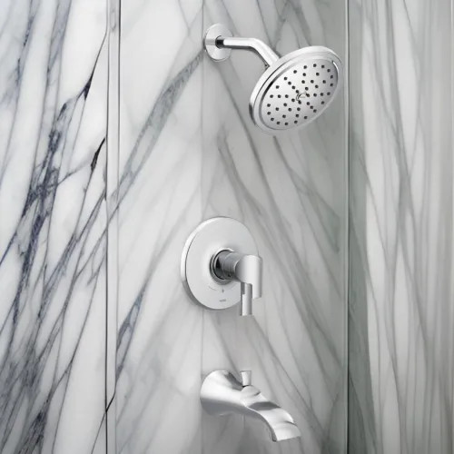 Moen Badewannen- & Dusch-Armatur In Chrome – Mit EasyClean-Sprühkopf Und Hebelgriffen