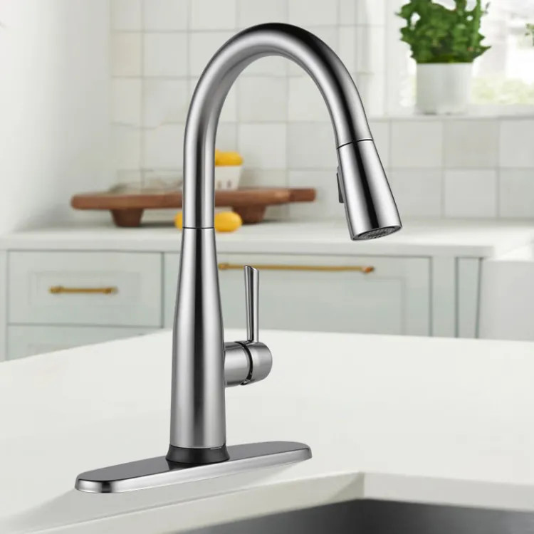 Delta Essa Single Handle Pull-Down Kitchen Faucet, Touch2O, DIAMOND Seal, MagnaTite, ADA, 1.8 GPM, Arctic Stainless - 9113T-AR-DST