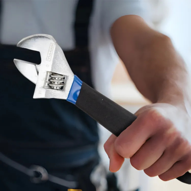Vulcan Adjustable Wrench, 8" OAL, 1.4" Jaw, Steel/Vinyl, Chrome, Non-Slip Handle - JL149083L