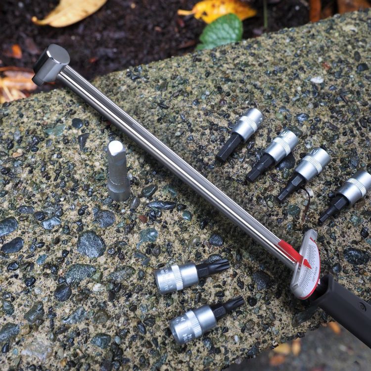 Vulcan 19-1/2" Torque Wrench with 1/2" Drive and 150 ft-lb Capacity, Chrome Vanadium Steel - MT6544902 