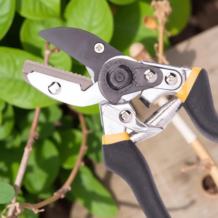 Landscapers Select 8" Angle Anvil Pruner, 1/2" Cutting Capacity, Aluminum/Steel - GP1005