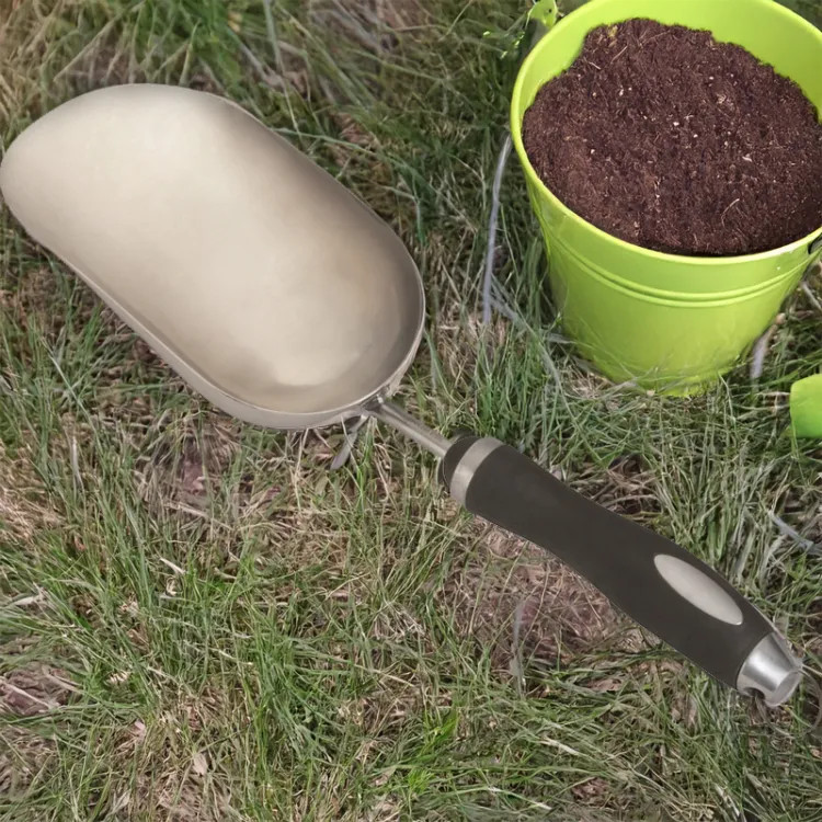 Landscapers Select 16" Stainless Steel Scoop with Cushion-Grip TPR Handle - GT930AIS
