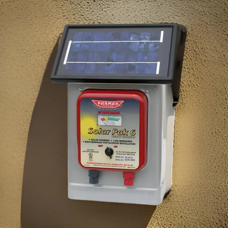 Parmak Solar-Pak 6 Low Impedance Electric Fence Charger, Solar/Battery Powered, Weatherproof - DF-SP-LI