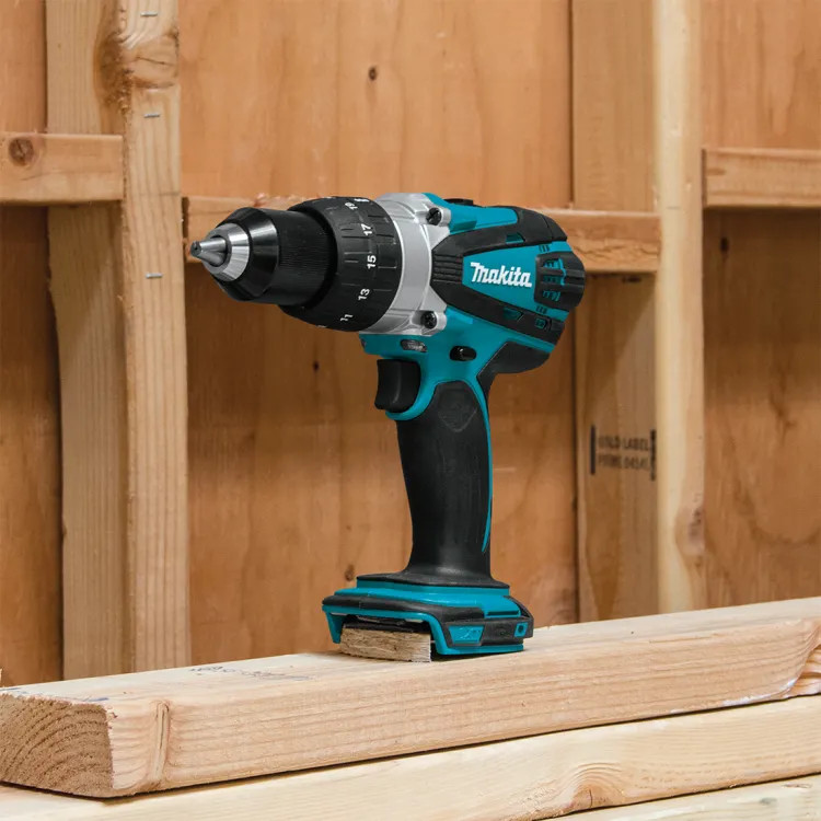 Makita 18V LXT lithium-Ion 1/2in Cordless Driver-Drill with Shift-Lock Drive System, 750 in-lbs Max Torque, with LED Lights, Tool Only - XFD03Z