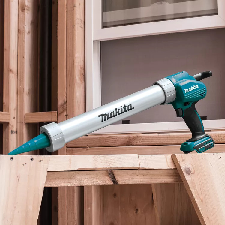 Makita 18V LXT Lithium-Ion 20 oz Caulk and Adhesive Gun, Barrel-Style, Cordless, Tool Only - XGC01ZB