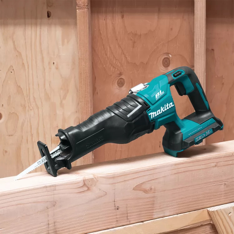 Makita 36V (18V X2) LXT Lithium-Ion 2-Speed Brushless Cordless Reciprocating Saw with LED Light, Tool Only - XRJ06Z
