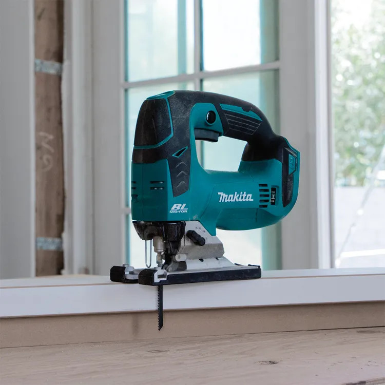 Makita 18V LXT Lithium-Ion Cordless Jig Saw with BL Brushless Motor, 800-3500 SPM, Tool Only - XVJ02Z