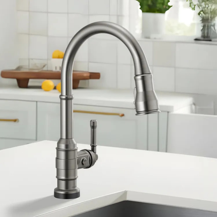 Delta Broderick Single Handle Pull-Down Kitchen Faucet, Touch2O, DIAMOND Seal, MagnaTite, ShieldSpray, ADA, 1.8 GPM, Black Stainless - 9190T-KS-DST