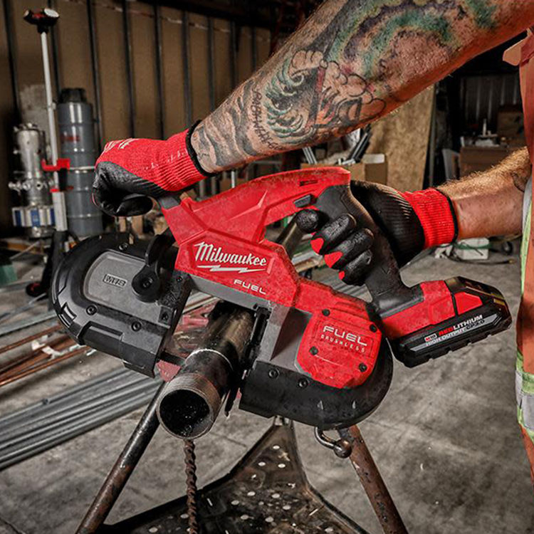 Milwaukee M18 FUEL Brushless Cordless Compact Band Saw Kit with (2) 3.0Ah Batteries and Charger - 2829-22