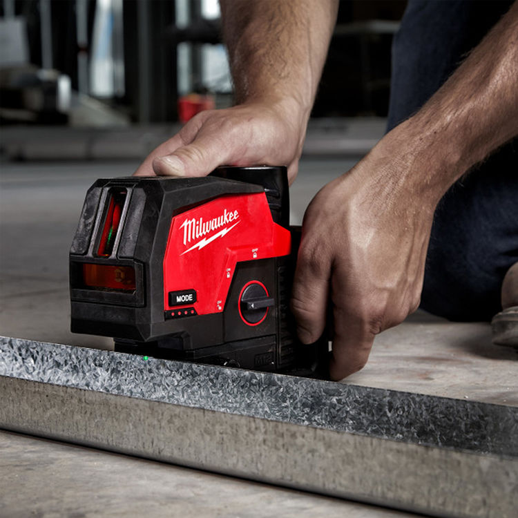Milwaukee M12 125' Cordless Green Cross Line and Plumb Points Laser Level (Tool Only)- 3622-20