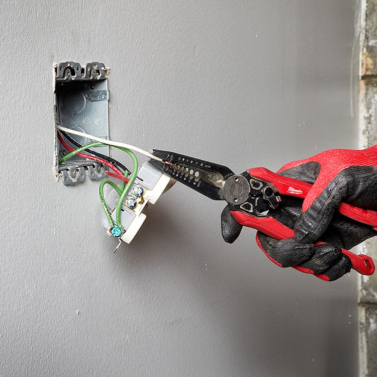 Milwaukee 7-in-1 High-Leverage Combination Pliers - 48-22-3078