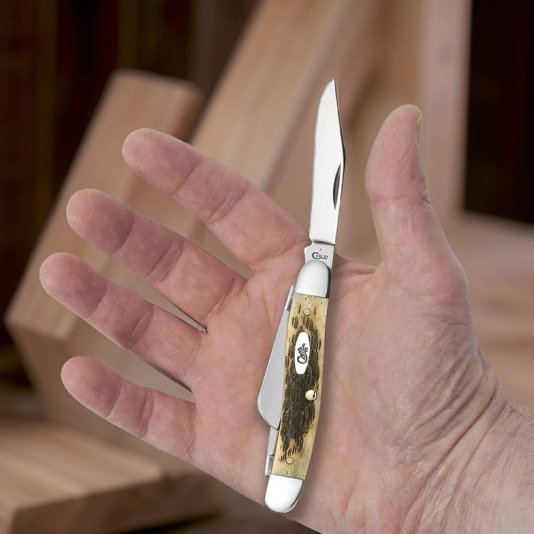 Case Folding Knife with Three Blades and Amber Handle, Carbon Steel - 00039