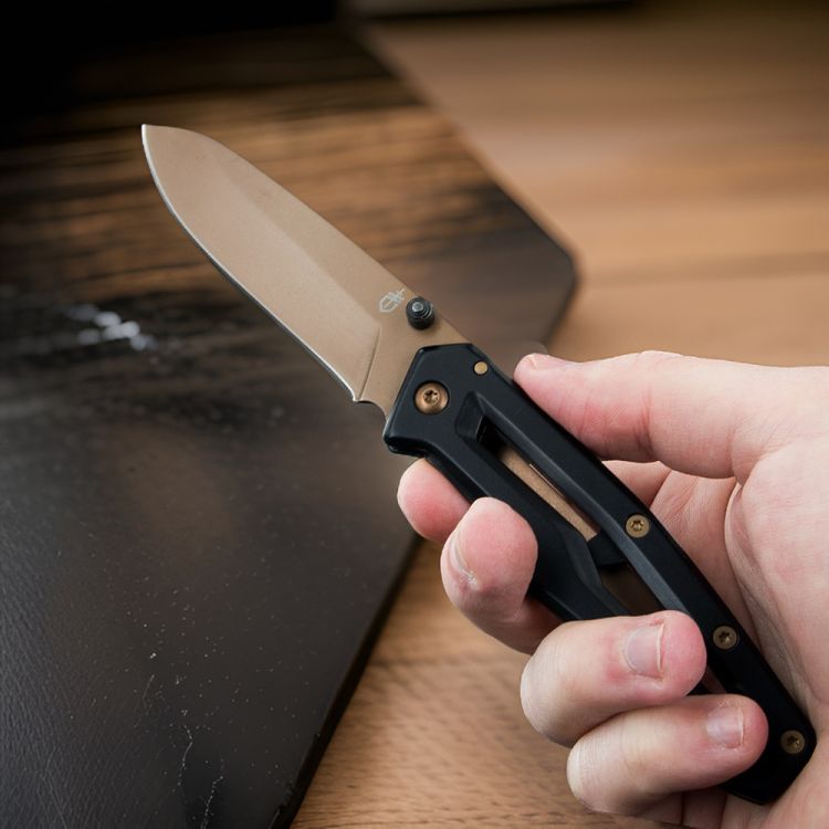 Gerber Paralite Rose Gold Folding Pocket Knife with 3" Stainless Steel Blade and Black Skeleton Frame Handle - 31-003311