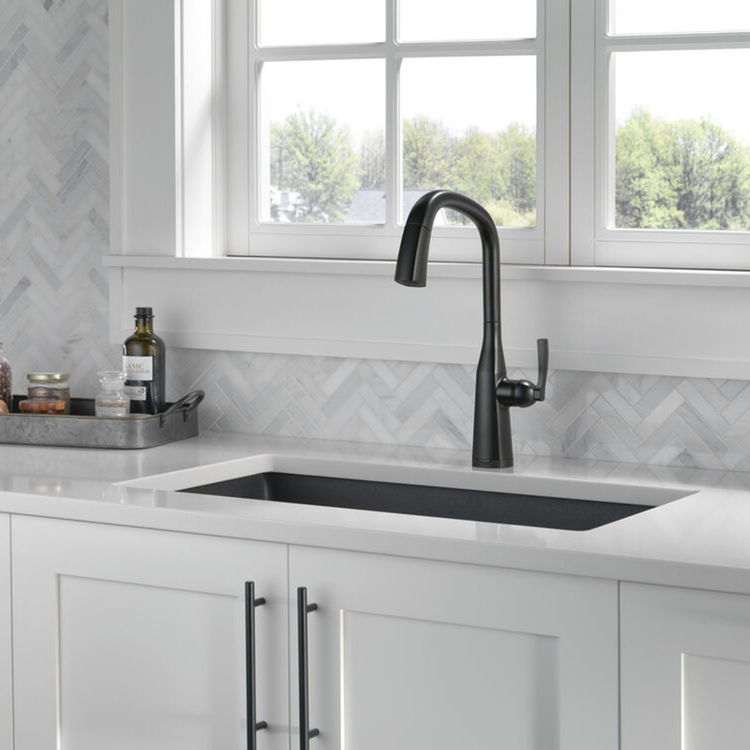 Delta Stryke One-Handle Pull-Down Matte Black Kitchen Faucet, 1.8 GPM, Lever Handle, Diamond Seal, Touch2O, ADA - 9176T-BL-DST
