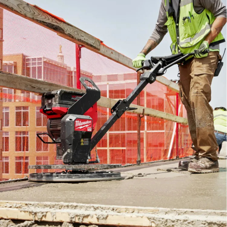 Milwaukee 24" MX FUEL Lithium-Ion Cordless Walk-Behind Edging Trowel Kit with (2) FORGE HD12.0 Batteries and (1) Super Charger - MXF324-2HD