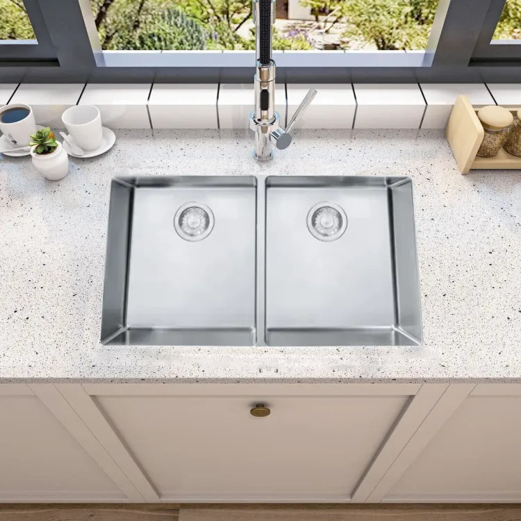 Franke Cube Center 31-1/2" x 17-3/4" Undermount Double-Bowl Kitchen Sink, Stainless Steel - CUX120 (122.0371.983)