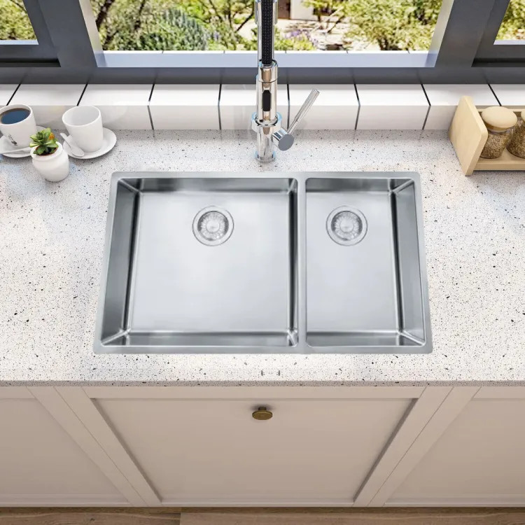 Franke Cube Center 31-1/2" x 17-3/4" Undermount Double-Bowl Kitchen Sink, 70/30 Split, Stainless Steel - CUX160 (122.0371.985)