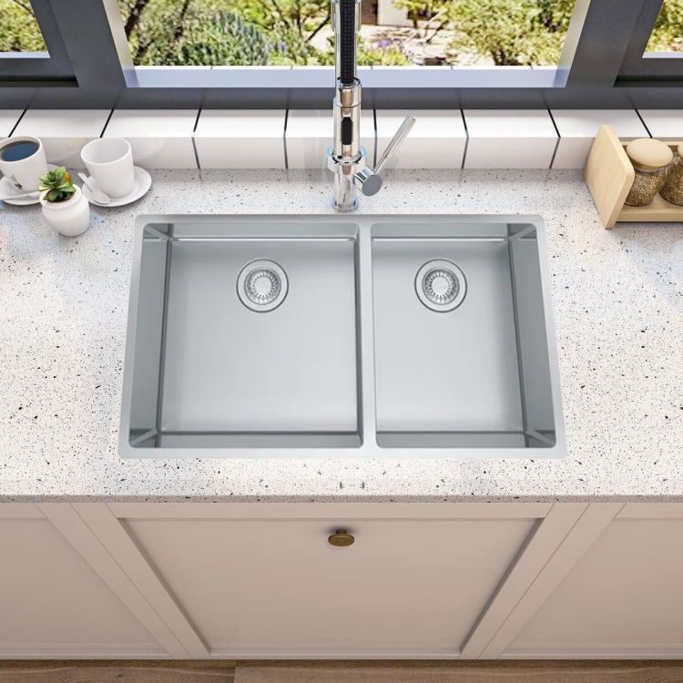 Franke Cube Center 32-1/2" x 17-3/4" Undermount Double-Bowl Kitchen Sink, 60/40 Split, Stainless Steel - CUX16032 (122.0627.664)