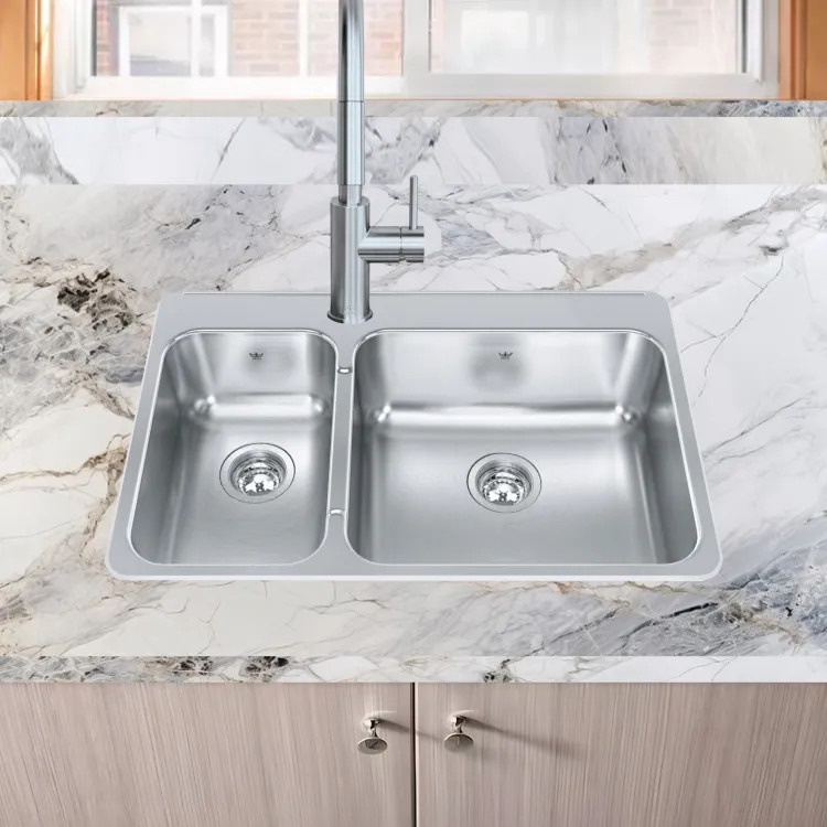 Franke Steel Queen 31-1/4" x 20-1/2" Double-Bowl Kitchen Sink, 30/70 Split, Stainless Steel - QCLA2031L-8-1N (101.0201.842)