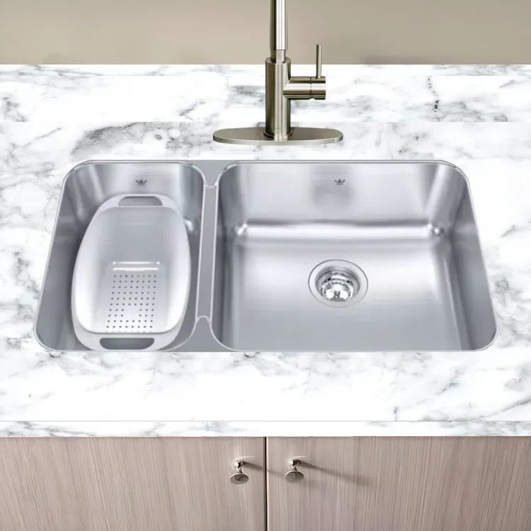 Franke Steel Queen 31" x 18" Undermount Double-Bowl Kitchen Sink Kit, 30/70 Split, Stainless Steel, Satin/Silk - QCUA1831L-8N