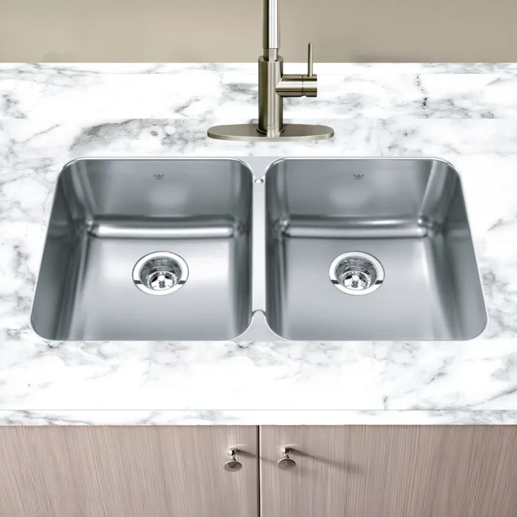 Franke Steel Queen 31" x 18" Undermount Double-Bowl Kitchen Sink, Stainless Steel, Satin/Silk - QDUA1831-8N