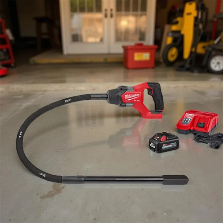 Milwaukee M18 FUEL 4' Concrete Pencil Vibrator with (1) REDLITHIUM HIGH OUTPUT XC6.0 Battery and (1) Rapid Charger - 2910-21