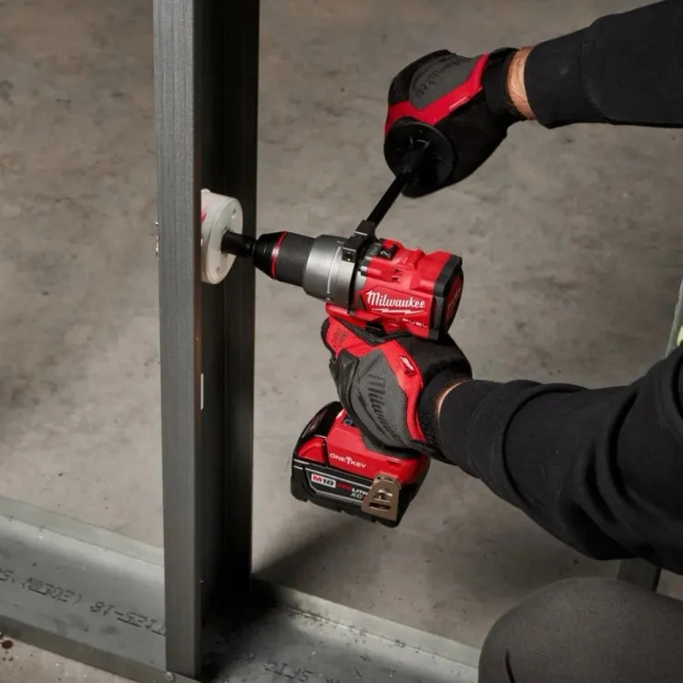 Milwaukee M18 FUEL 1/2" Hammer Drill/Driver with ONE-KEY, Side Handle, and Belt Clip - 2906-20