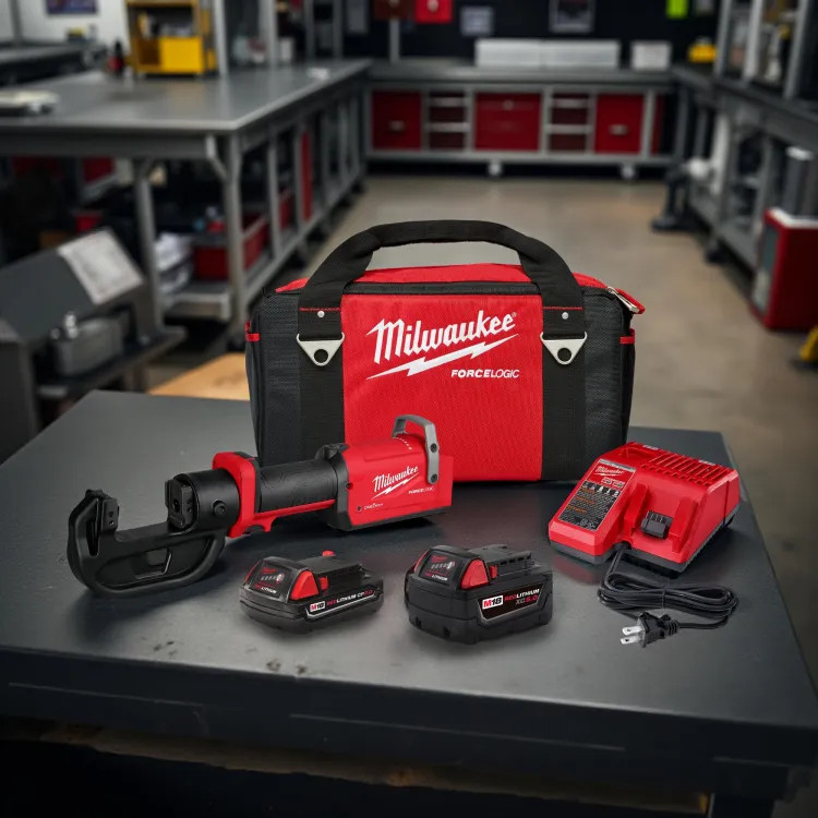 Milwaukee M18 FORCE LOGIC 12T Kearney Linear Crimper Kit with CP2.0 Battery, XC5.0 Extended Capacity Battery, and Multi-Voltage Charger - 2878K-22