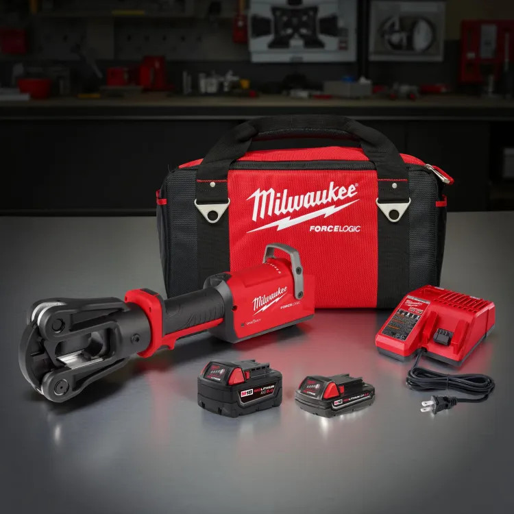 Milwaukee M18 FORCE LOGIC 12T Latched Linear Crimper Kit with (2) CP2.0 Battery, XC5.0 Extended Capacity Battery, Multi-Voltage Charger, and Overhead Crimper Utility Bag - 2878-22