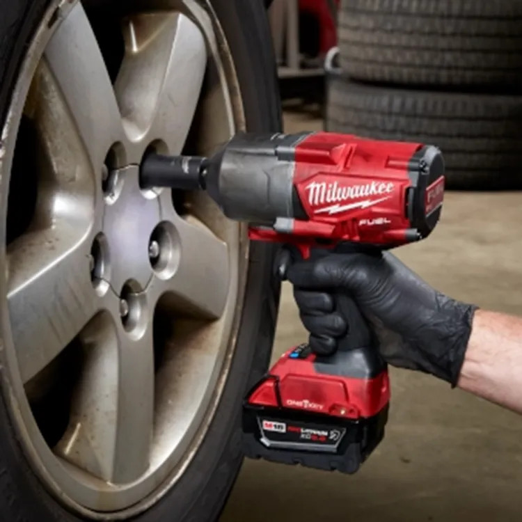 Milwaukee M18 FUEL with ONE-KEY High Torque Impact Wrench 1/2" Friction Ring Kit, (2) XC5.0 Resistant Battery, Multi-Voltage Charger, and Blow Molded Case - 2863-22R
