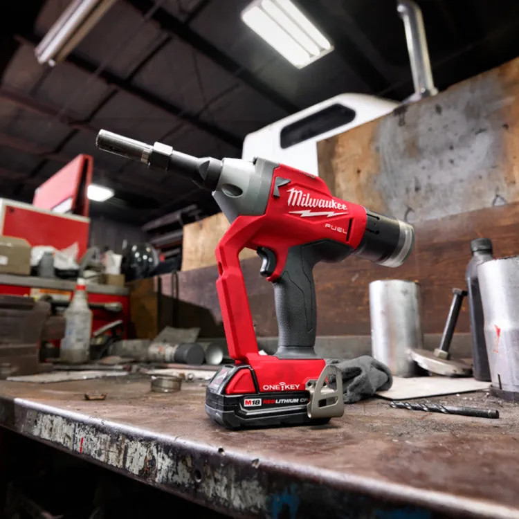 Milwaukee M18 FUEL 1/4" Lockbolt Tool with ONE-KEY - 2661-20