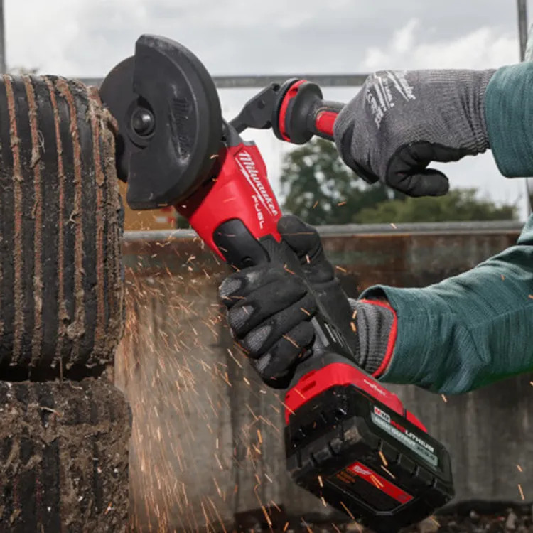 Milwaukee M18 FUEL 4-1/2" / 5" Variable Speed Braking Grinder, Slide Switch Lock-On with Side Handle, T27 Guard, and T1 Clip-On Guard - 2889-20